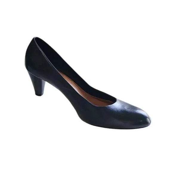 ANTONIO MELANI Shoes - Antonio Melani Almond Toe Leather Pumps Black Size 9.5